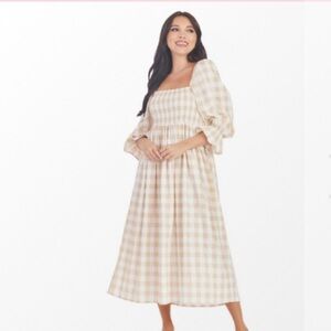 Mud Pie Tan and White Puff Sleeve Sundress